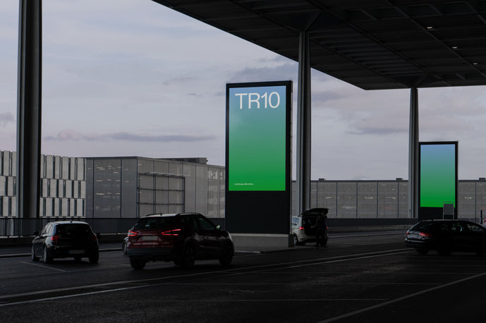 TR10 — Airport Parking Screens