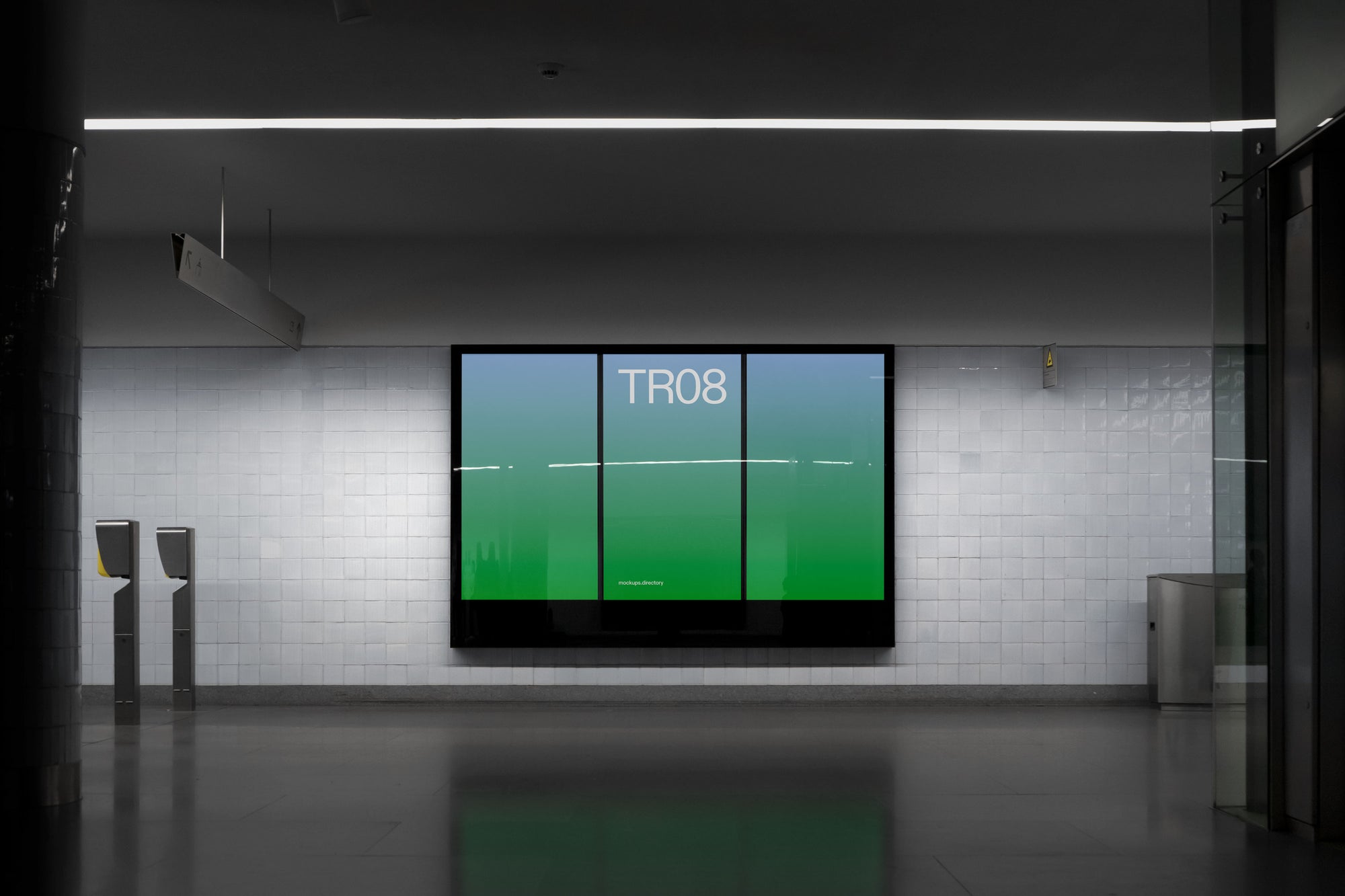 TR08 — Metro Screen Trio
